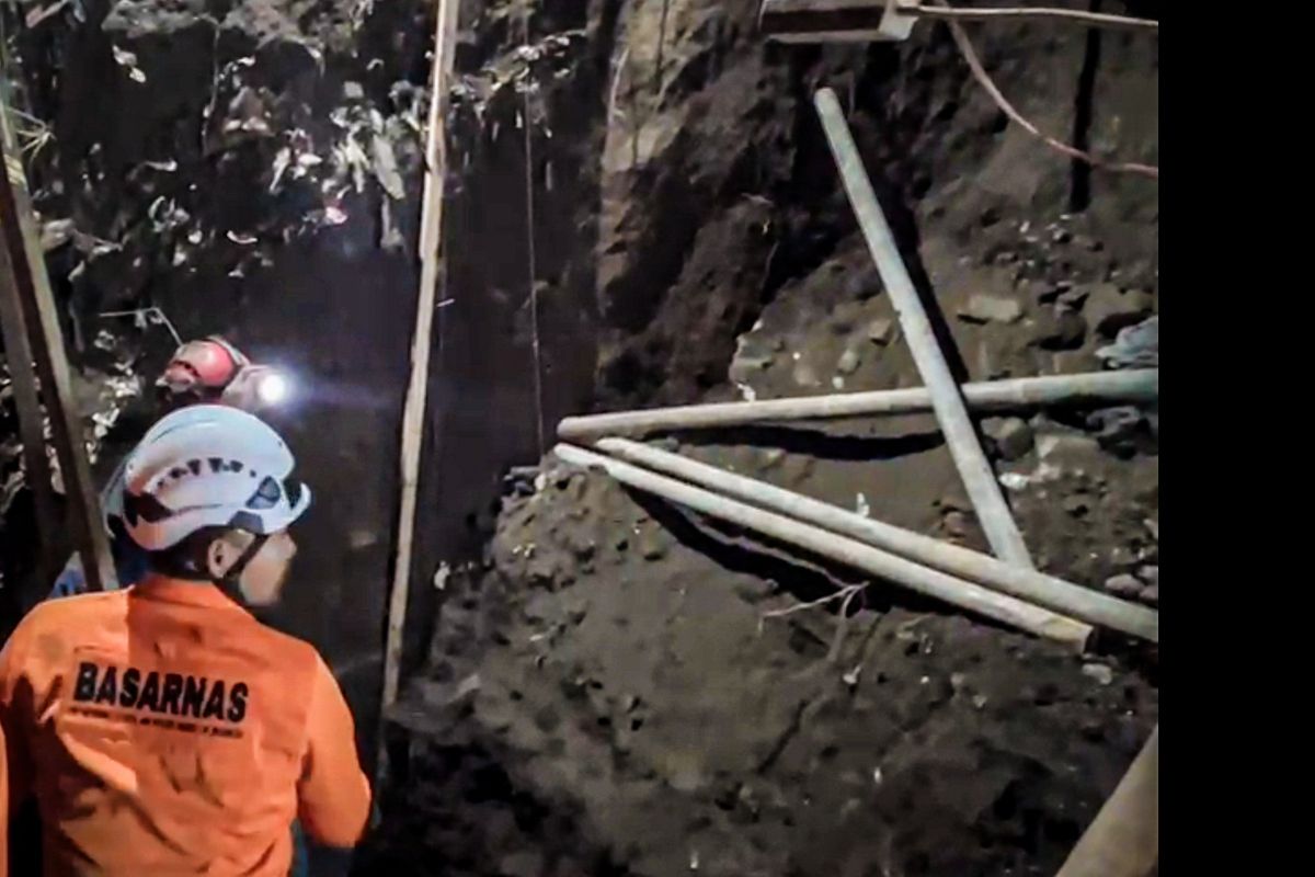 Longsor di Cimahi, Pekerja Bangunan Tewas Tertimbun Galian